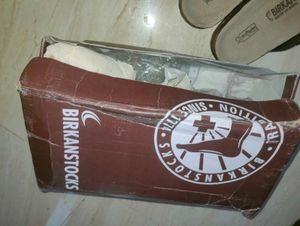 NEW BIRKENSTOCK SANDALS - UK 7