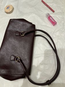 Chic Burgundy Leather Handbag