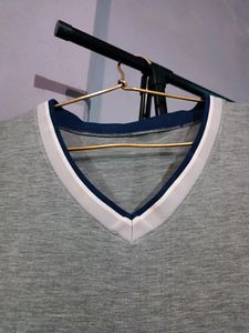 Tshirt V-neck