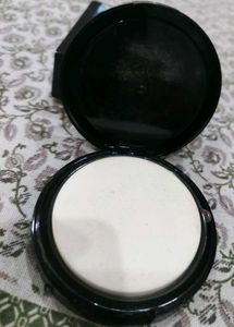 BB Fit Skin Powder Compact – Natural Shade 02