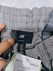H&amp;M Grey loose fit Pants