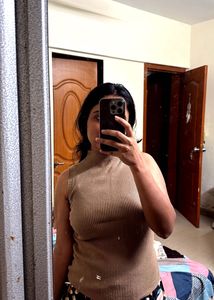 Ribbed Mock Neck Sleeveless Top