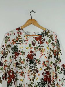 AJIO Floral Ruffle Sleeve Top