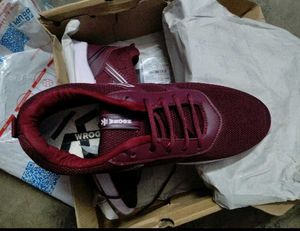 Wrogn Maroon Sports Shoes