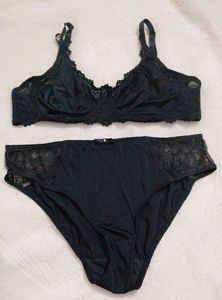 Very Sexy And Beautiful Satin Bra With Brief