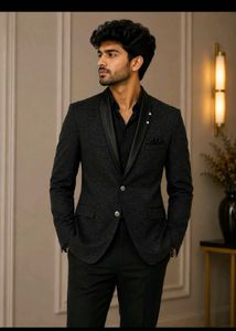 Men's Black Textured Blazer. size (XXL)✨
