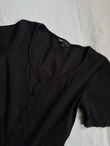 ONLY Black crop top