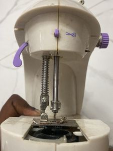 Mini Sewing Machine