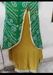 Bandhejh Ethnic Dress