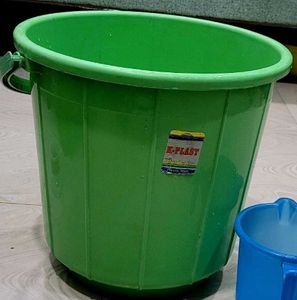 Pack 4 Bucket &amp; Mag &amp; soap dani