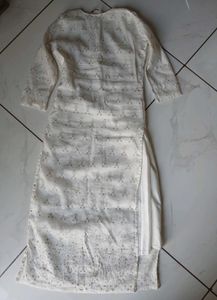 Women's White Embroidered Kurta