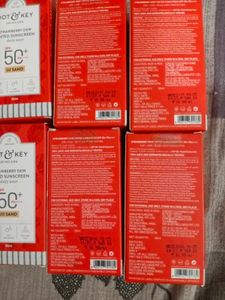 (Pack of 10) DOT &amp; KEY Strawberry Dew Tinted Sunsc
