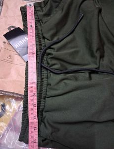 Shein Olive Green Joggers Pants 💚💚