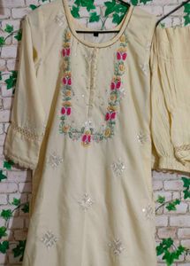 Embroidery Kurta Pant With Organza Dupatta
