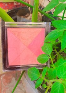 🎀Swiss Beauty Blush And Highlighter🎀