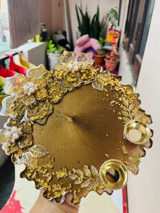 Golden Showpiece