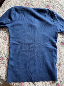 🇬🇧Blue cross-Neck Knit Top