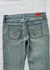 Low rise Y2K flared jeans