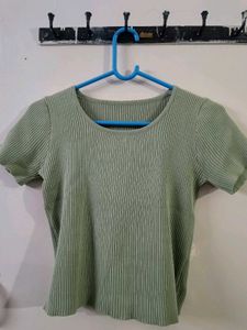Ribbed Knit Cropped Top