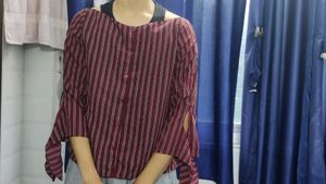 Ladies Top Maroon Striped Fancy Sleeves XL Size