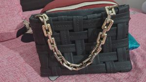 Chic Woven Black Handbag with Gold Chain