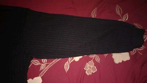 Black Ribbed Cropped Top
