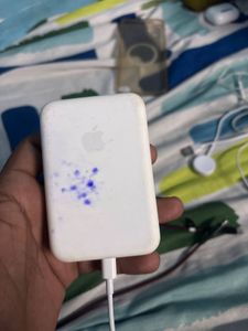 Apple Power Bank original 1960 mah