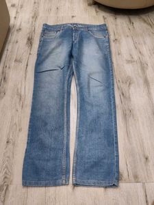 Ma6022 DYFI Jeans waist 36 inches