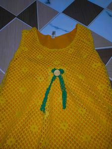 Yellow 🟡💛 Green 💚 Top