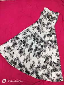 Women's Crepe Printed Length Dress Round Neck