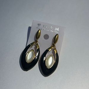 Elegant Drop Earrings - Black & Gold Tone
