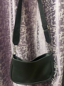 Chic Black Shoulder Bag