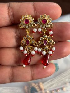 Elegant Red &amp; White Beaded Necklace