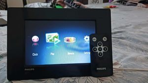 Philips 3-in-1 Clock, Calander, Photo Frame