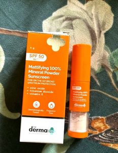 The Derma Co Mattifying 100% Mineral Matte Powder