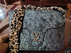 Lv Sling Bag (Copy)