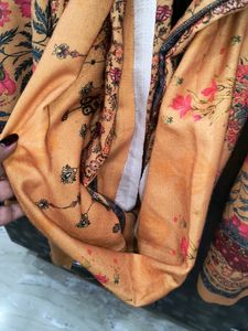 Stylish Shawl
