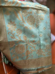 Elegant Silk dupatta with Golden Motifs