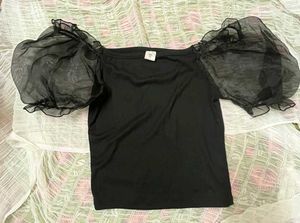 Puffy Net Sleeves Crop Top