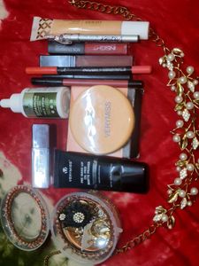 Makeup And Jewellery Combo Sets