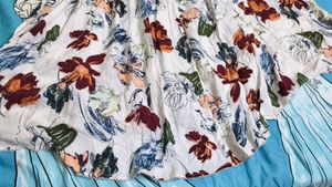 Boho Floral Print Midi Skirt size xs