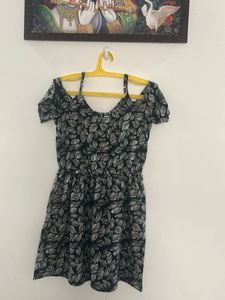 Stylish Cold Shoulder Leaf Print Dress