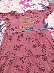 Grab Soon !! Sale Beautiful Gown Shipping 30 Rs