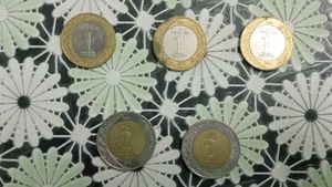 Saudi Arabia 1riyal and 2riyal coins
