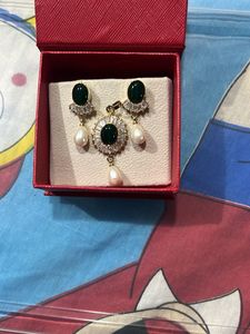 Elegant Emerald &amp; Pearl Jewelry Set
