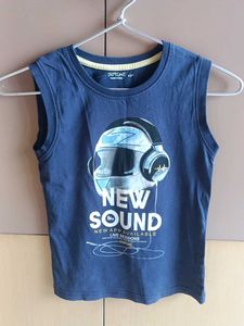 Set of 2- Sleeveless T-shirts