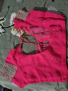 Vintage Pink Embroidered Saree 💕