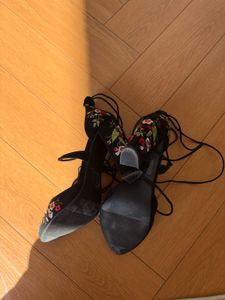 Forever 21 Black Floral Lace-Up Heels