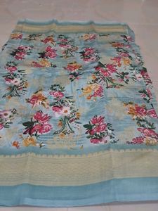 New Beautiful Floral Print Saree