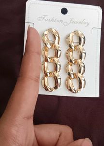 Chic Gold Tone Chain Link Drop Earrings